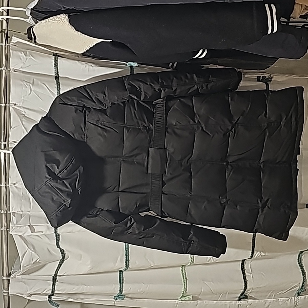 Woman's jacket - Picture 7 of 13